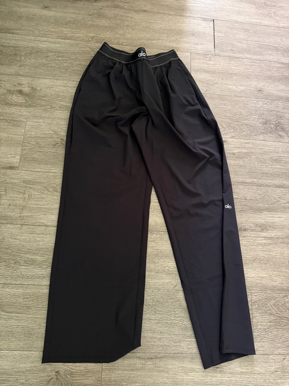 LIKE NEW ALO Suit Up Trouser (Regular), Black, size M - Picture 4 of 8